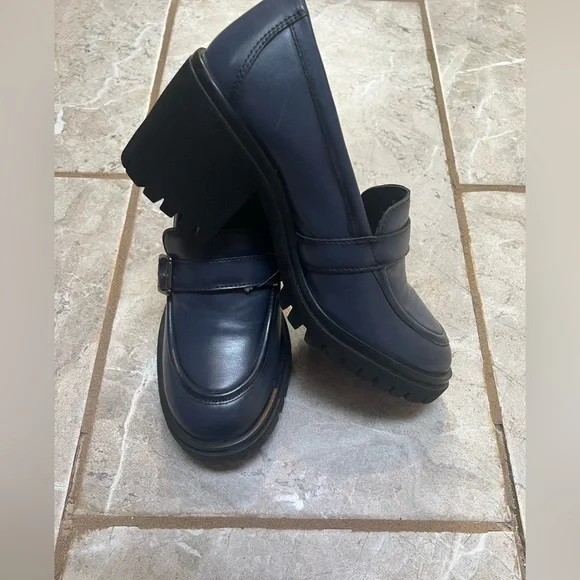 Brand New Navy Blue Penny Loafer Style Shoes - Sz 9 - Picture 7 of 7